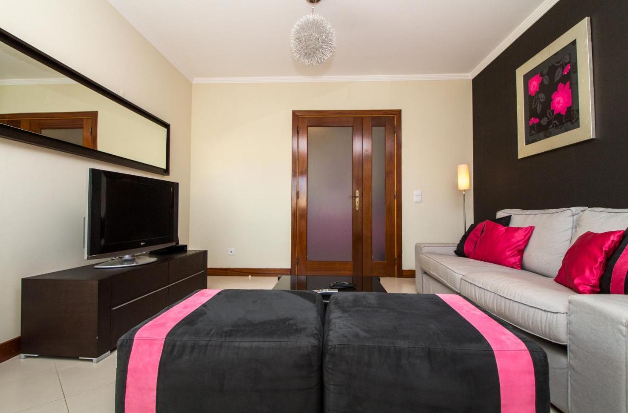 Family Apartment - Pool And Garden & Playground & Beach & 阿尔布费拉 外观 照片