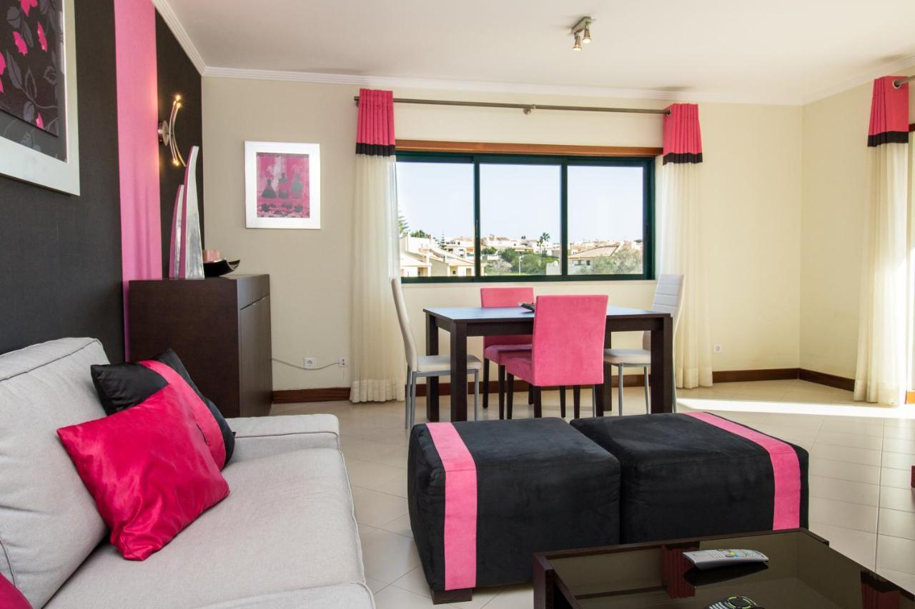 Family Apartment - Pool And Garden & Playground & Beach & 阿尔布费拉 外观 照片
